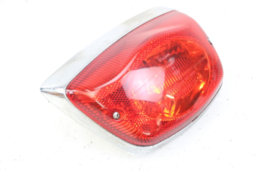photo de LUZ TRASERA PIAGGIO VESPA LX 150 (2005 - 2013)