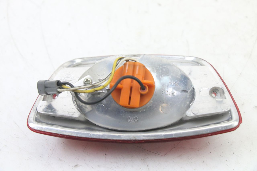 photo de LUZ TRASERA PIAGGIO VESPA LX IE 125 (2010 - 2012)