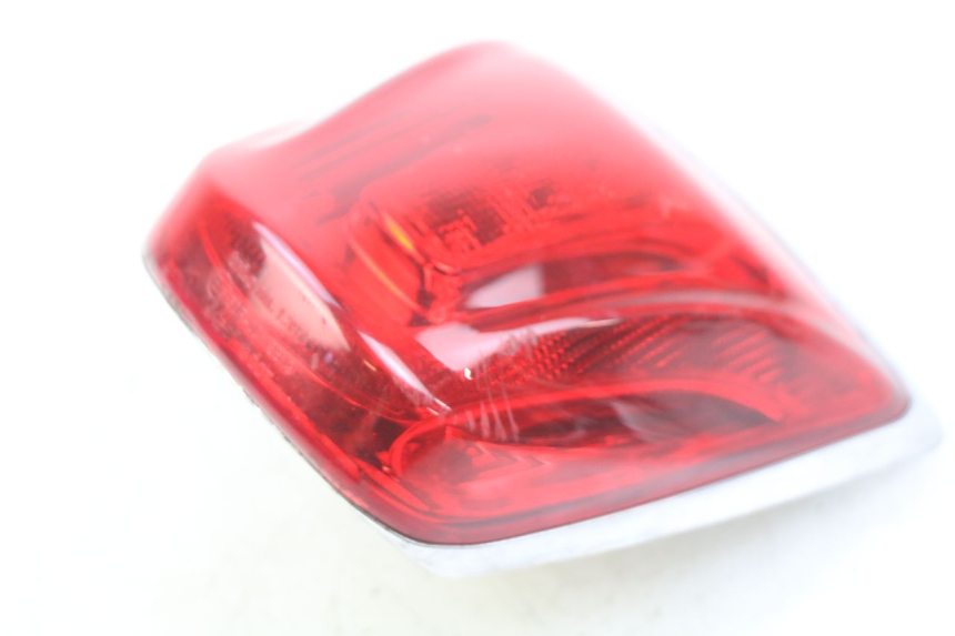 photo de LUZ TRASERA PIAGGIO VESPA PRIMAVERA 2T 50 (2013 - 2018)