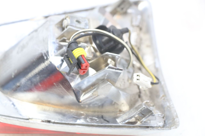 photo de LUZ TRASERA PIAGGIO VESPA PRIMAVERA 2T 50 (2013 - 2018)