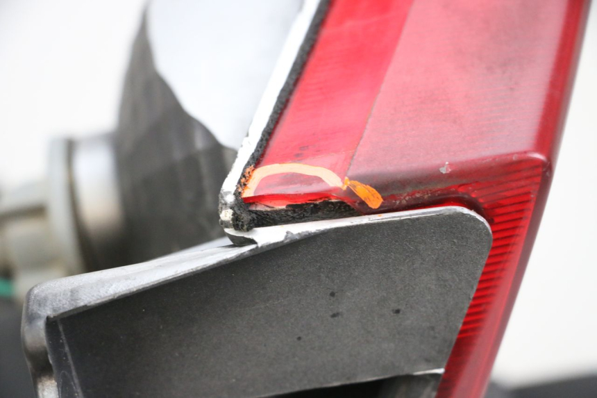 photo de LUZ TRASERA DAELIM S1 125 (2007 - 2016) - Primer plano técnico