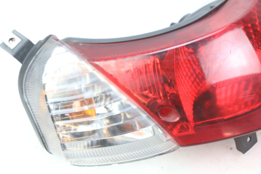 photo de LUZ TRASERA SUZUKI SIXTEEN 125 (2008 - 2010)