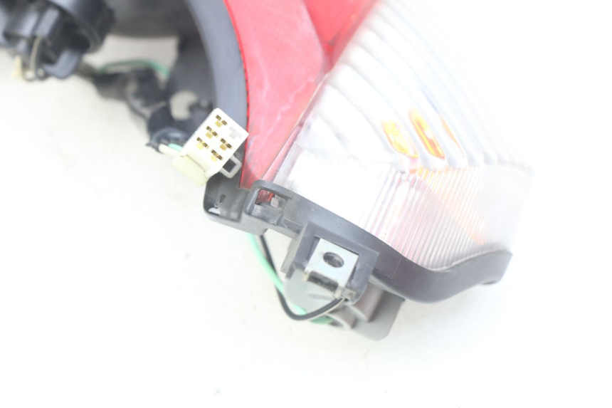 photo de LUZ TRASERA SUZUKI SIXTEEN 125 (2008 - 2010)