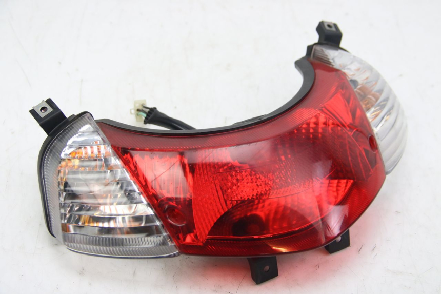 photo de LUZ TRASERA SUZUKI SIXTEEN 125 (2008 - 2010)