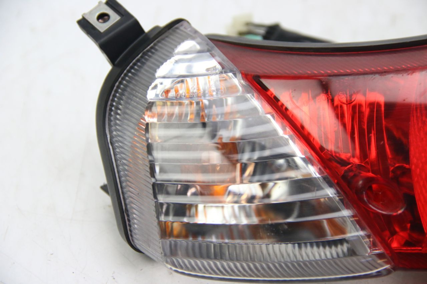 photo de LUZ TRASERA SUZUKI SIXTEEN 125 (2008 - 2010)