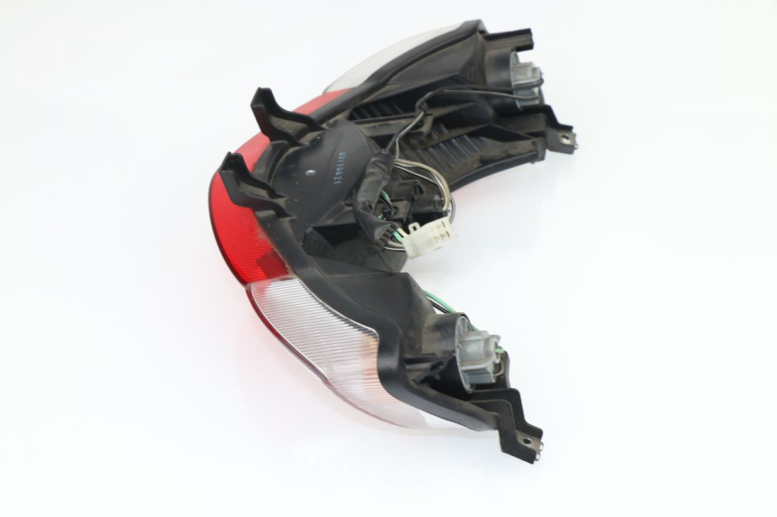 photo de LUZ TRASERA SUZUKI SIXTEEN 125 (2008 - 2010)