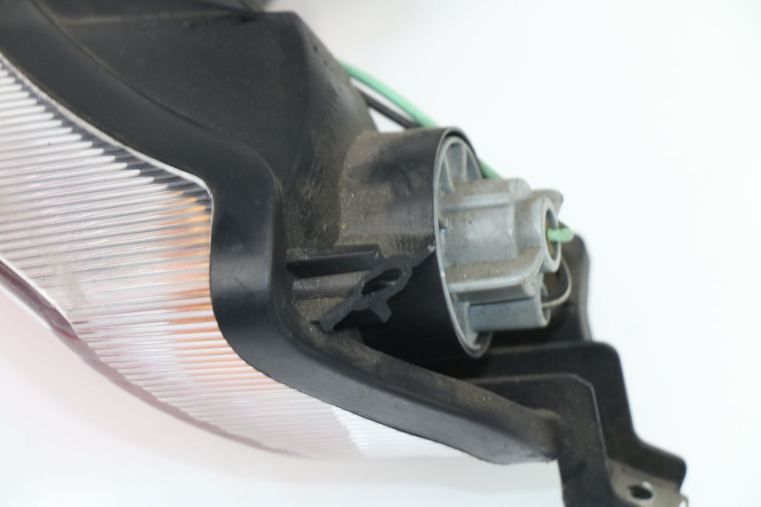 photo de LUZ TRASERA SUZUKI SIXTEEN 125 (2008 - 2010)