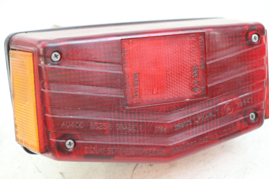 photo de LUZ TRASERA SUZUKI GSX E 250 (1982 - 1983)