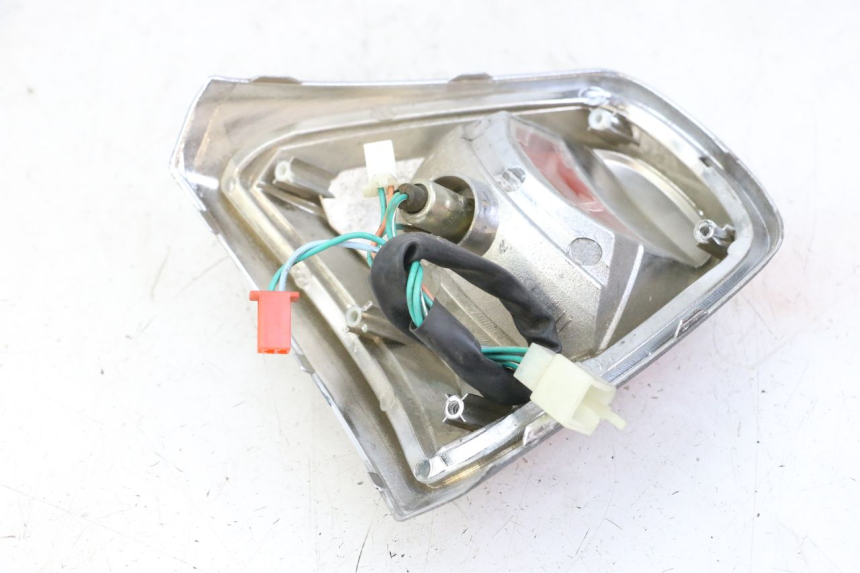 photo de LUZ TRASERA SYM FIDDLE 3 III 50 (2014 - 2020)