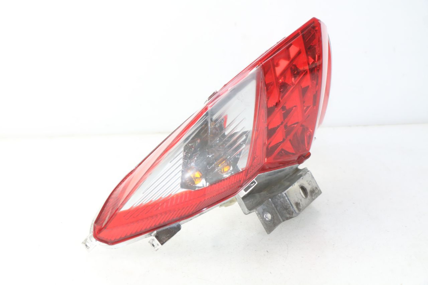 photo de LUZ TRASERA SYM GTS EFI ABS 125 (2012 - 2016)