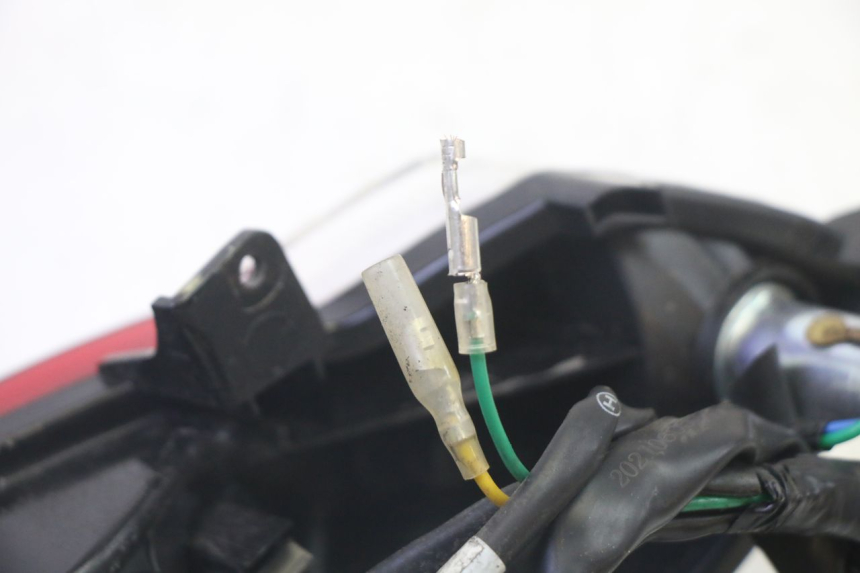 photo de LUZ TRASERA PEUGEOT TWEET PRO EFI 4T 50 (2021 - 2022)