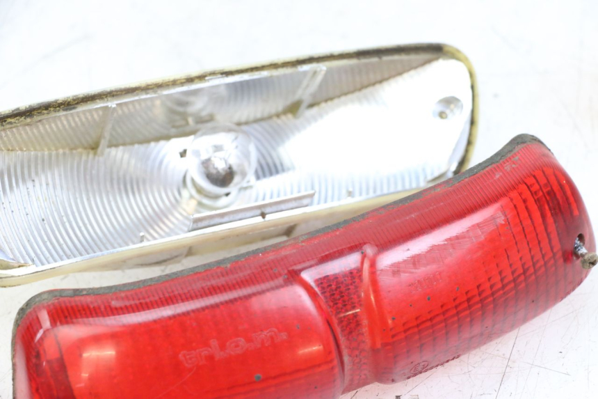 photo de FARO TRASERO PIAGGIO TYPHOON 80 (1994 - 1997)