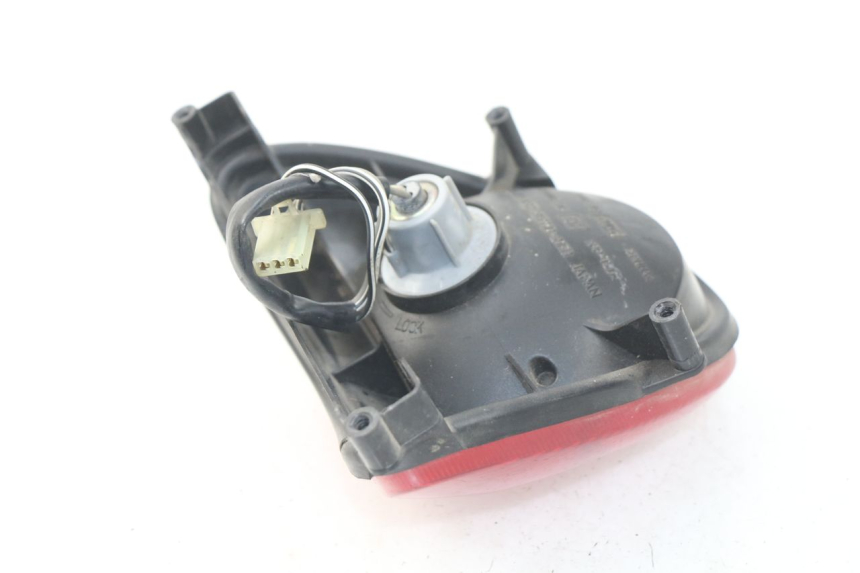 photo de LUZ TRASERA SUZUKI UC EPICURO 125 (1999 - 2003)