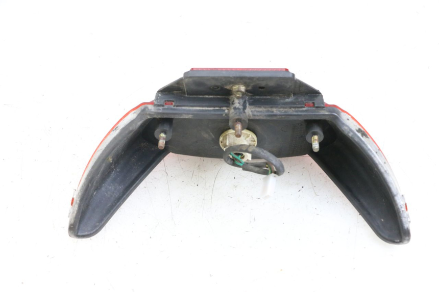 photo de LUZ TRASERA BEELINE VELOCE 4T 50 (2011 - 2020)