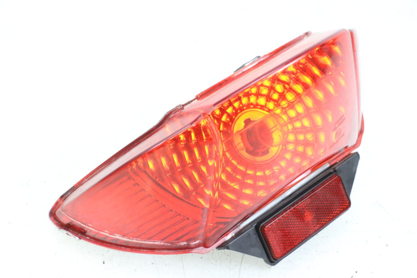 photo de LUZ TRASERA BEELINE VELOCE 4T 50 (2011 - 2020)
