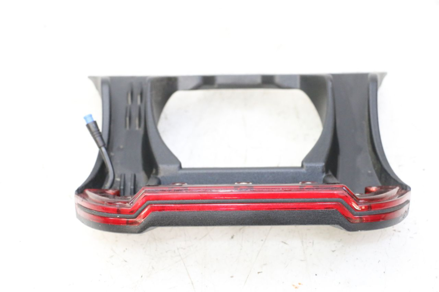 photo de LUZ TRASERA DUALTRON VICTOR LIMITED 1
