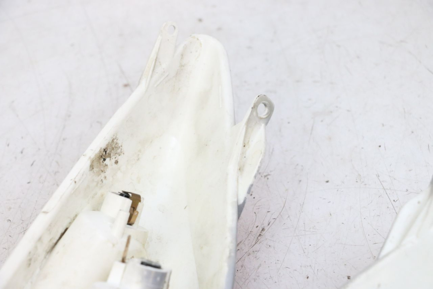 photo de LUZ TRASERA YAMAHA XMAX X-MAX 125 (2006 - 2009) - Zoom estado de uso