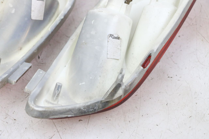 photo de LUZ TRASERA YAMAHA XMAX X-MAX 125 (2006 - 2009) - Otra perspectiva