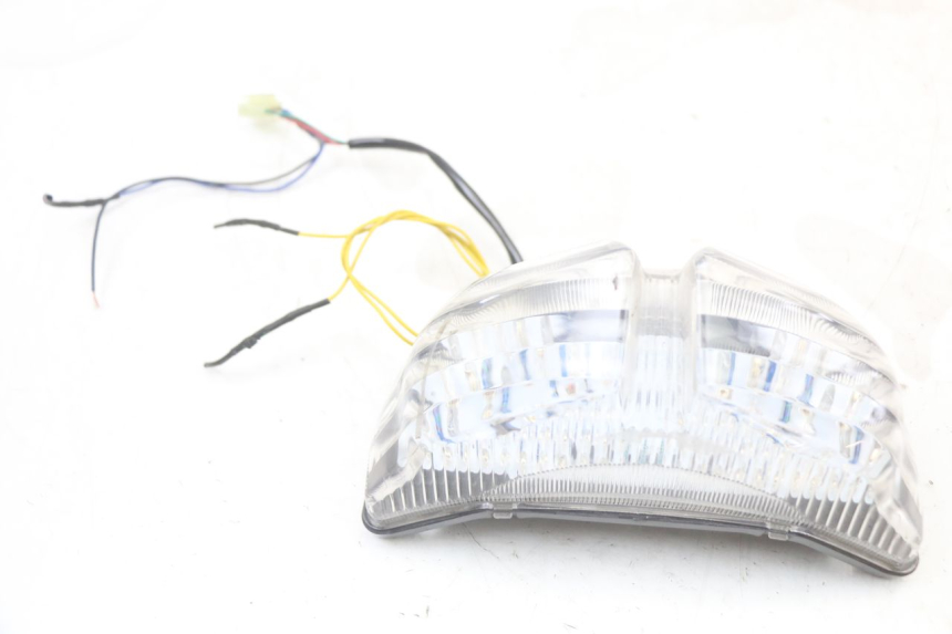 photo de LUZ TRASERA YAMAHA FZ1 FAZER 1000 (2007 - 2009)