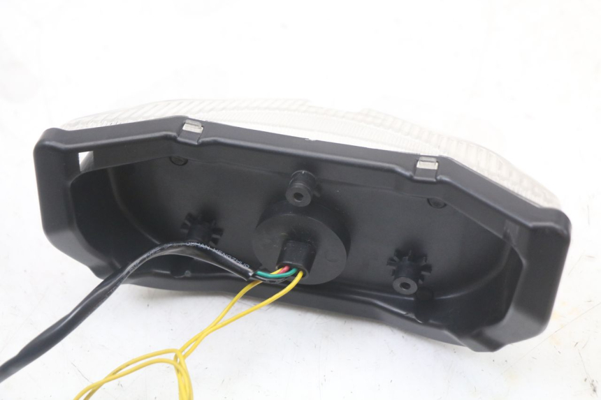 photo de LUZ TRASERA YAMAHA FZ1 FAZER 1000 (2007 - 2009)