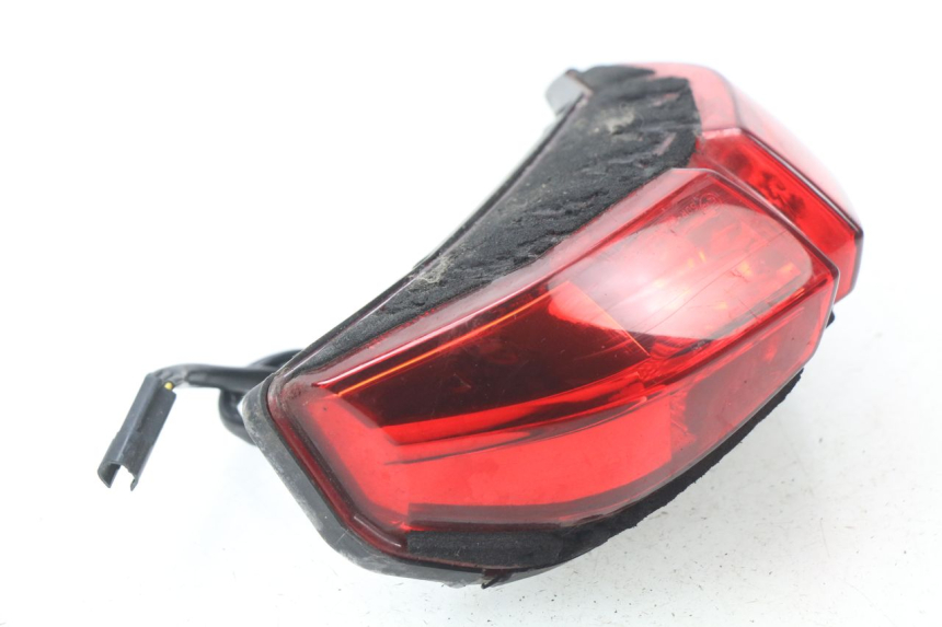 photo de LUZ TRASERA YAMAHA FZ8 800 (2010 - 2016)