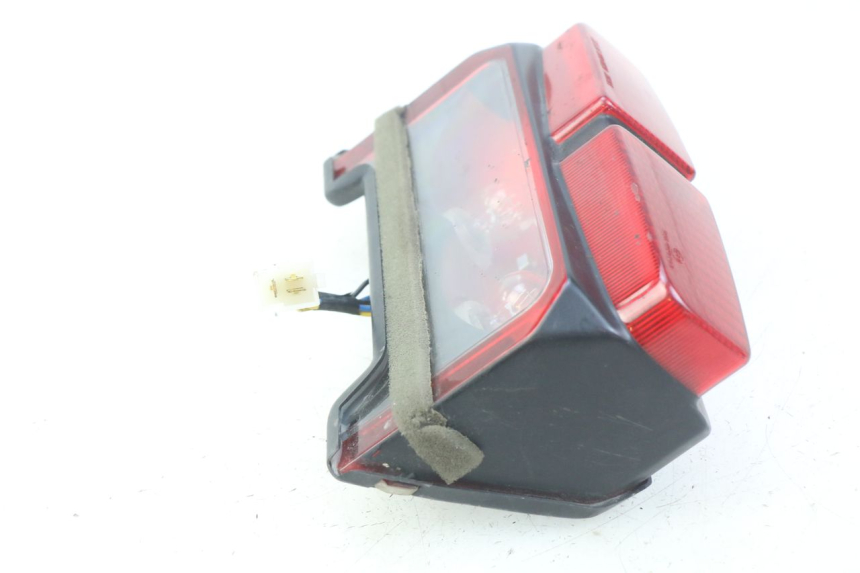 photo de LUZ TRASERA YAMAHA FZS FAZER 600 (1998 - 2001)