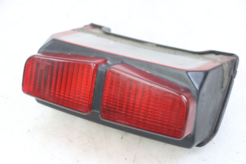 photo de LUZ TRASERA YAMAHA FZS FAZER 600 (2001 - 2003)