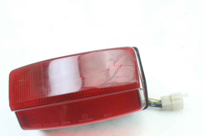photo de LUZ TRASERA YAMAHA TDR DELTABOX 125 (1993 - 2003)