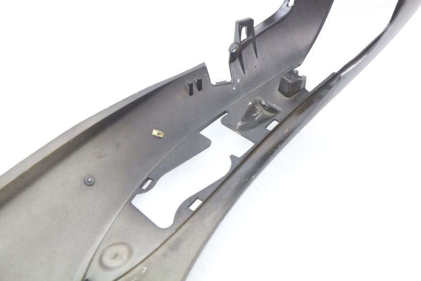 photo de CARENADO TRASERO DERECHA PIAGGIO BEVERLY 125 (1998 - 2005)