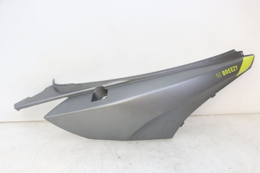 photo de CARENADO TRASERO DERECHA MOTRON BREEZY 4T 50 (2021 - 2025)