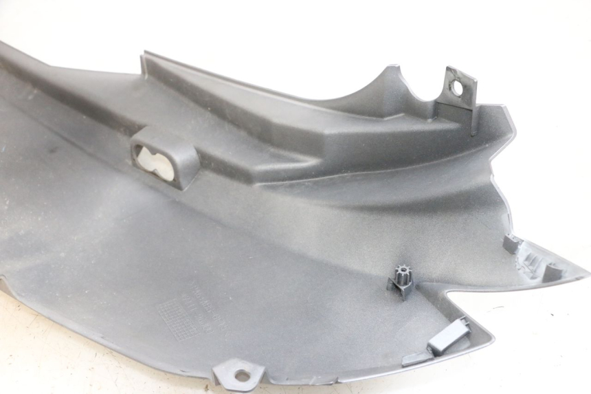 photo de CARENADO TRASERO DERECHA SUZUKI BURGMAN 650 (2013 - 2020)