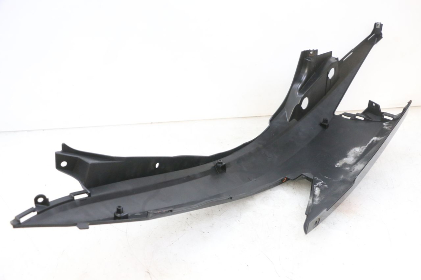 photo de CARENADO TRASERO DERECHA SUZUKI BURGMAN 125 (2007 - 2014) - Zoom estado de uso