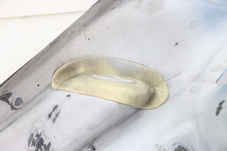 photo de FLANCO TRASERO DERECHO HONDA CBR RR FIREBLADE 900 (1992 - 1994)