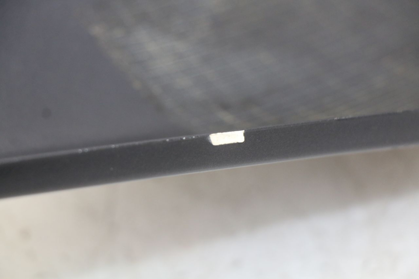 photo de FLANCO TRASERO DERECHO HONDA FES PANTHEON 2T 125 (1998 - 2002)