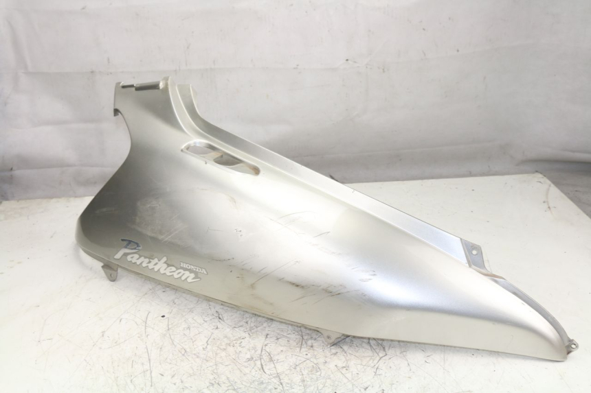 photo de FLANCO TRASERO DERECHO HONDA FES PANTHEON 2T 125 (1998 - 2002)