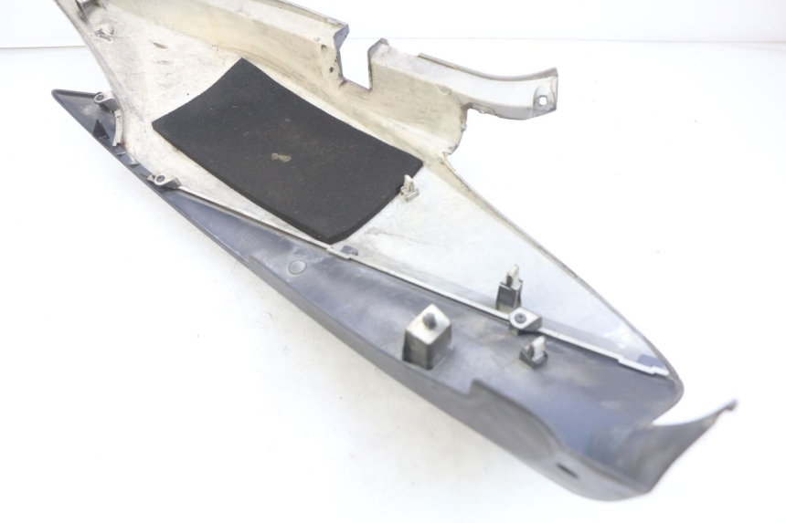 photo de FLANCO TRASERO DERECHO HONDA FJS SILVERWING SILVER WING 400 (2009 - 2016)