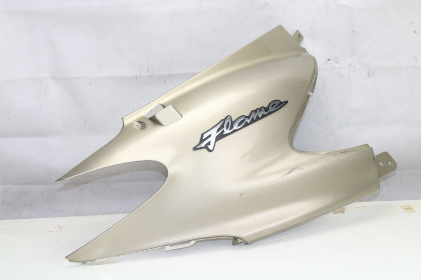 photo de CARENADO TRASERO DERECHA MBK FLAME 125 (2000 - 2004)