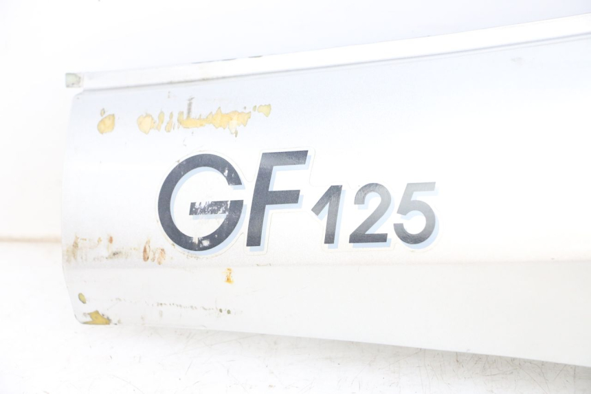 photo de CARENADO TRASERO DERECHA HYOSUNG GF 125 (2001 - 2005)