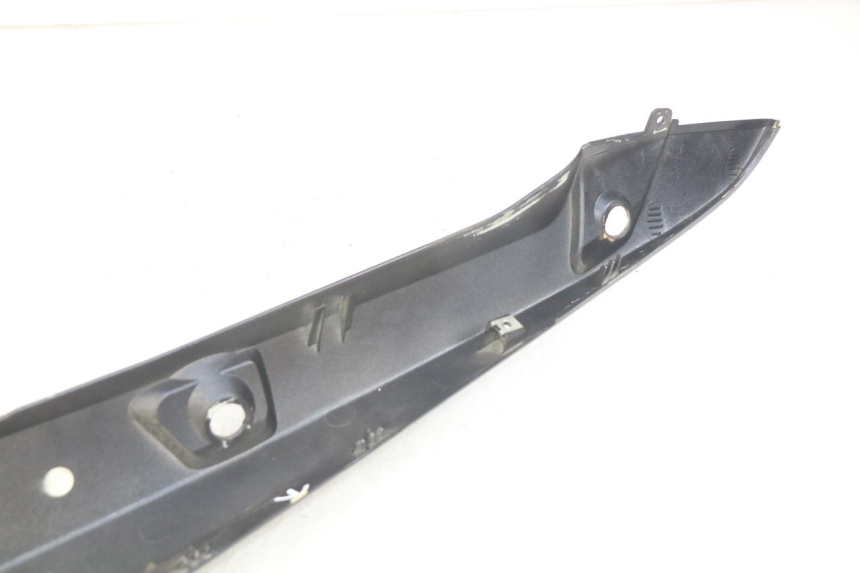 photo de FLANCO TRASERO DERECHO GILERA NEXUS 125 (2007 - 2009)