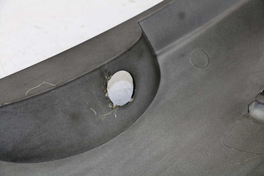 photo de CARENADO TRASERO DERECHA KYMCO GRAND DINK 125 (2002 - 2007)