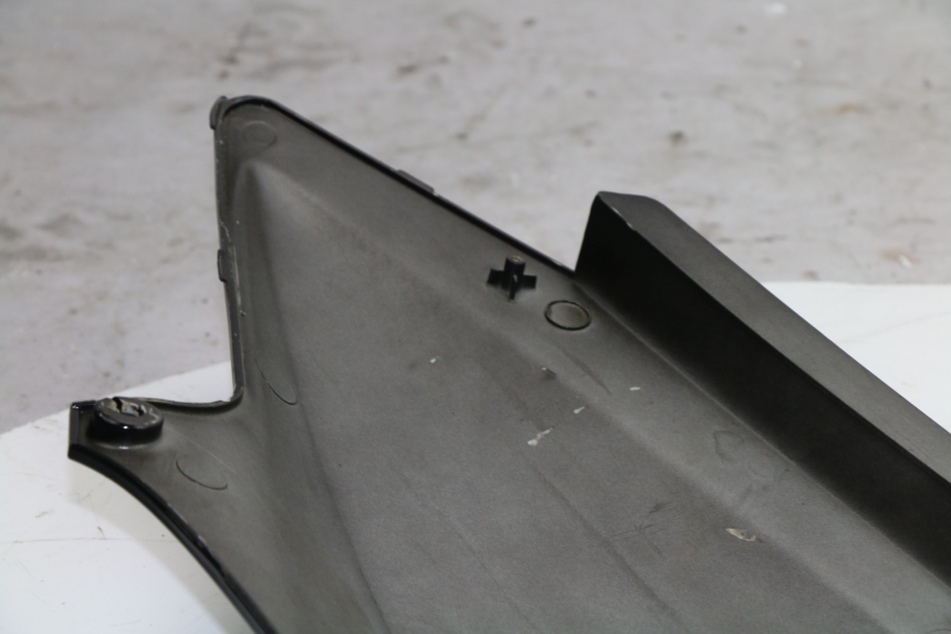 photo de CARENADO TRASERO DERECHA KYMCO GRAND DINK 125 (2002 - 2007)