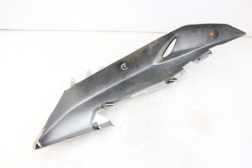 photo de CARENADO TRASERO DERECHA SUZUKI GS GSE 500 (2001 - 2003)