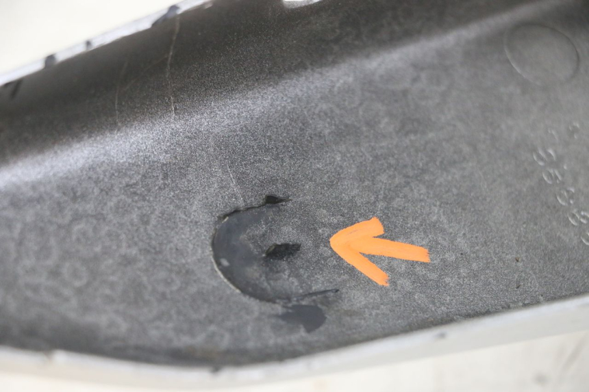 photo de CARENADO TRASERO DERECHA SUZUKI GS GSE 500 (2001 - 2003)