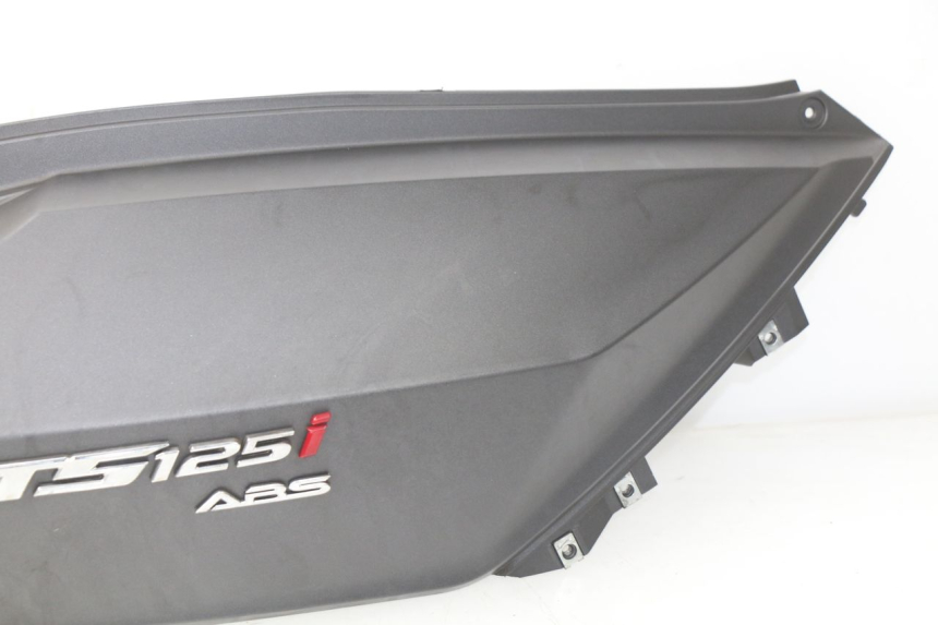 photo de CARENADO TRASERO DERECHA SYM GTS EFI ABS 125 (2012 - 2016)