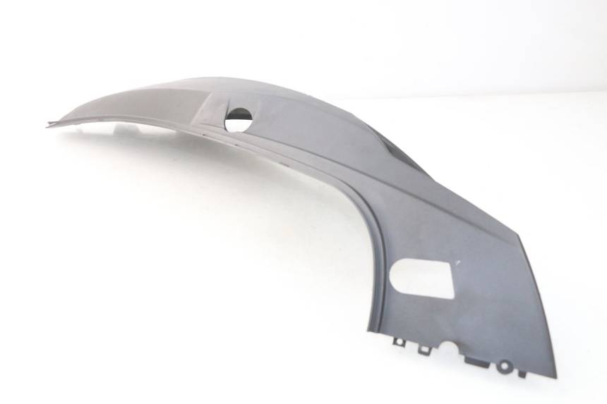 photo de CARENADO TRASERO DERECHA SYM GTS EFI ABS 125 (2012 - 2016)