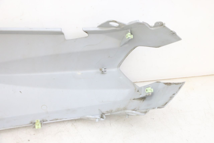 photo de CARENADO TRASERO DERECHA PEUGEOT KISBEE 2T 50 (2018 - 2022)