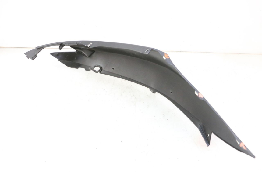 photo de CARENADO TRASERO DERECHA PIAGGIO MP3 HPE 310 (2024 - 2025)