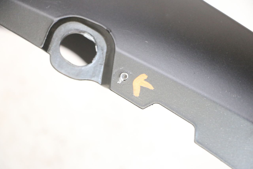 photo de CARENADO TRASERO DERECHA PIAGGIO MP3 HPE 310 (2024 - 2025)