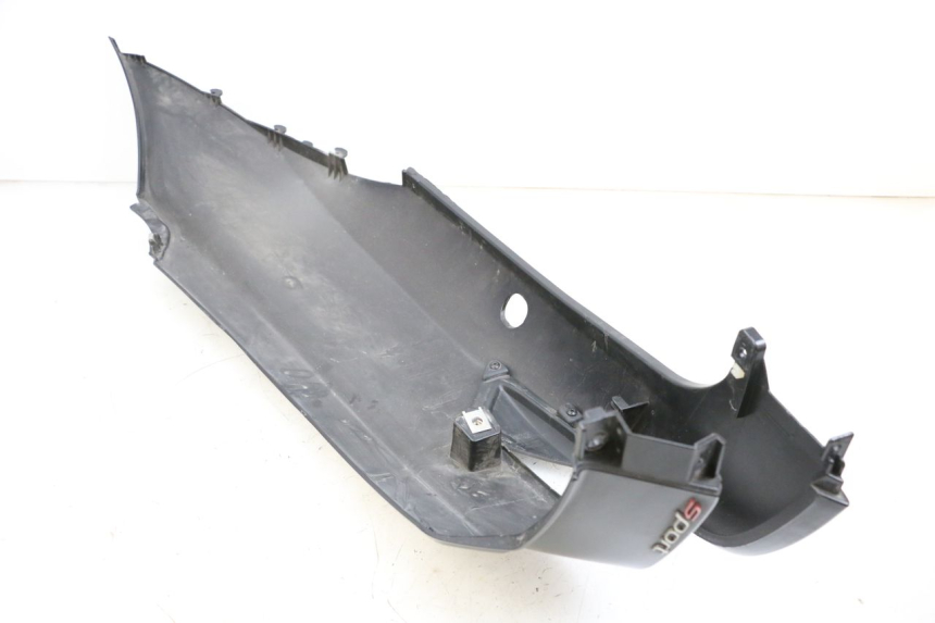 photo de CARENADO TRASERO DERECHA PIAGGIO MP3 HPE 350 (2018 - 2020) - Zoom estado de uso