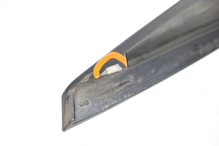 photo de CARENADO TRASERO DERECHA PIAGGIO MP3 HPE 350 (2018 - 2020) - Recambio usado revisado